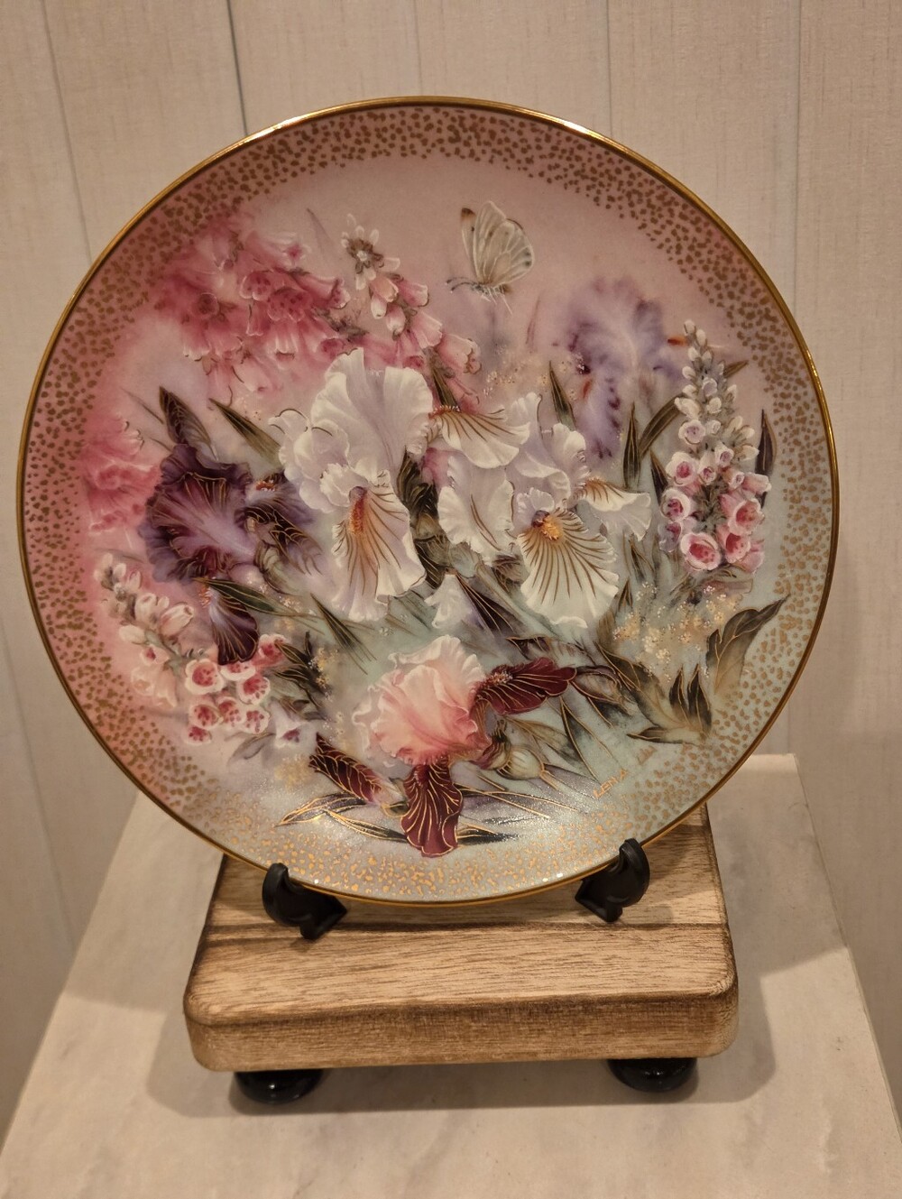 Decorative Floral Ceramic Plate - Pink and Cream Bloom Design
